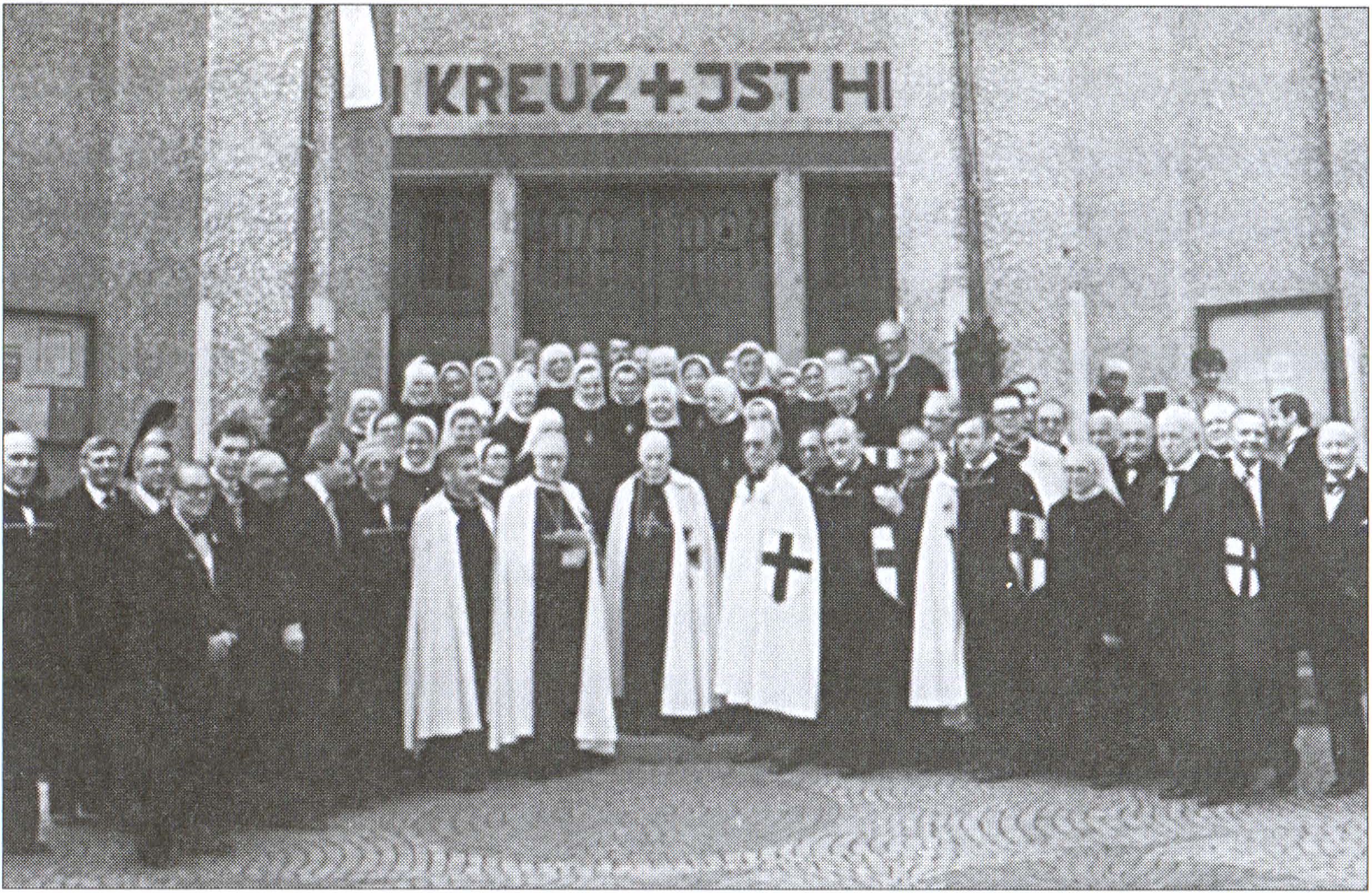 Верховный магистр Тевтонского ордена со свитой Верховный магистр Тевтонского ордена со свитой