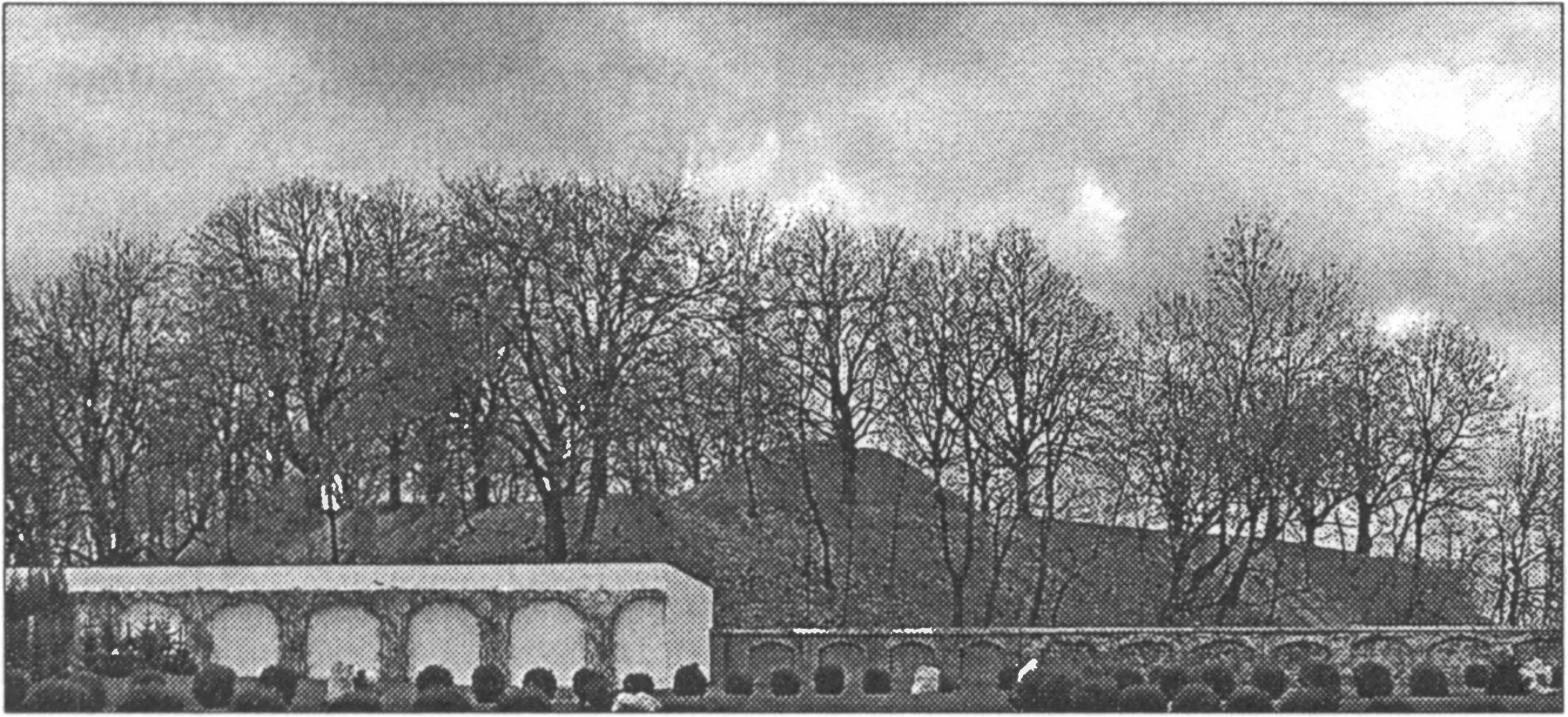 Ил. 123. Район Высокой Горки. Место, где во второй половине XIII в. находился дворец Даниила Галицкого. Современный вид (г. Хелм, Люблинское воеводство, Польша) Ил. 123. Район Высокой Горки. Место, где во второй половине XIII в. находился дворец Даниила Галицкого. Современный вид (г. Хелм, Люблинское воеводство, Польша)