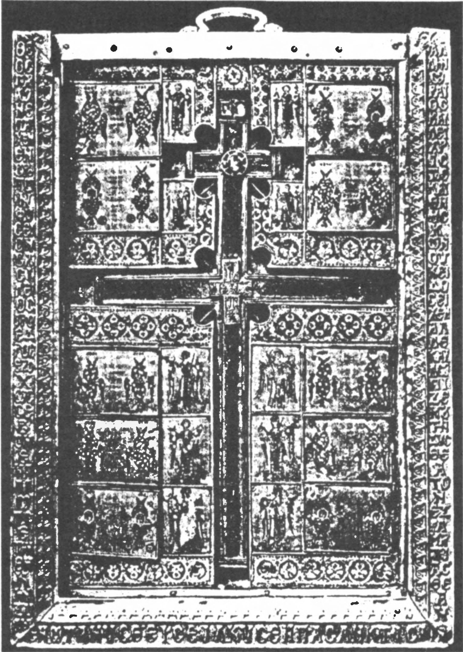Ил. 170. Лимбургская ставротека (без крышки). Середина X в. Платановое дерево, серебряный позолоченный оклад, украшенный драгоценными и полудрагоценными камнями. Кафедральный собор-музей Св. Георгия в Лимбурге-на-Лане (земля Гессен, Германия) Ил. 170. Лимбургская ставротека (без крышки). Середина X в. Платановое дерево, серебряный позолоченный оклад, украшенный драгоценными и полудрагоценными камнями. Кафедральный собор-музей Св. Георгия в Лимбурге-на-Лане (земля Гессен, Германия)