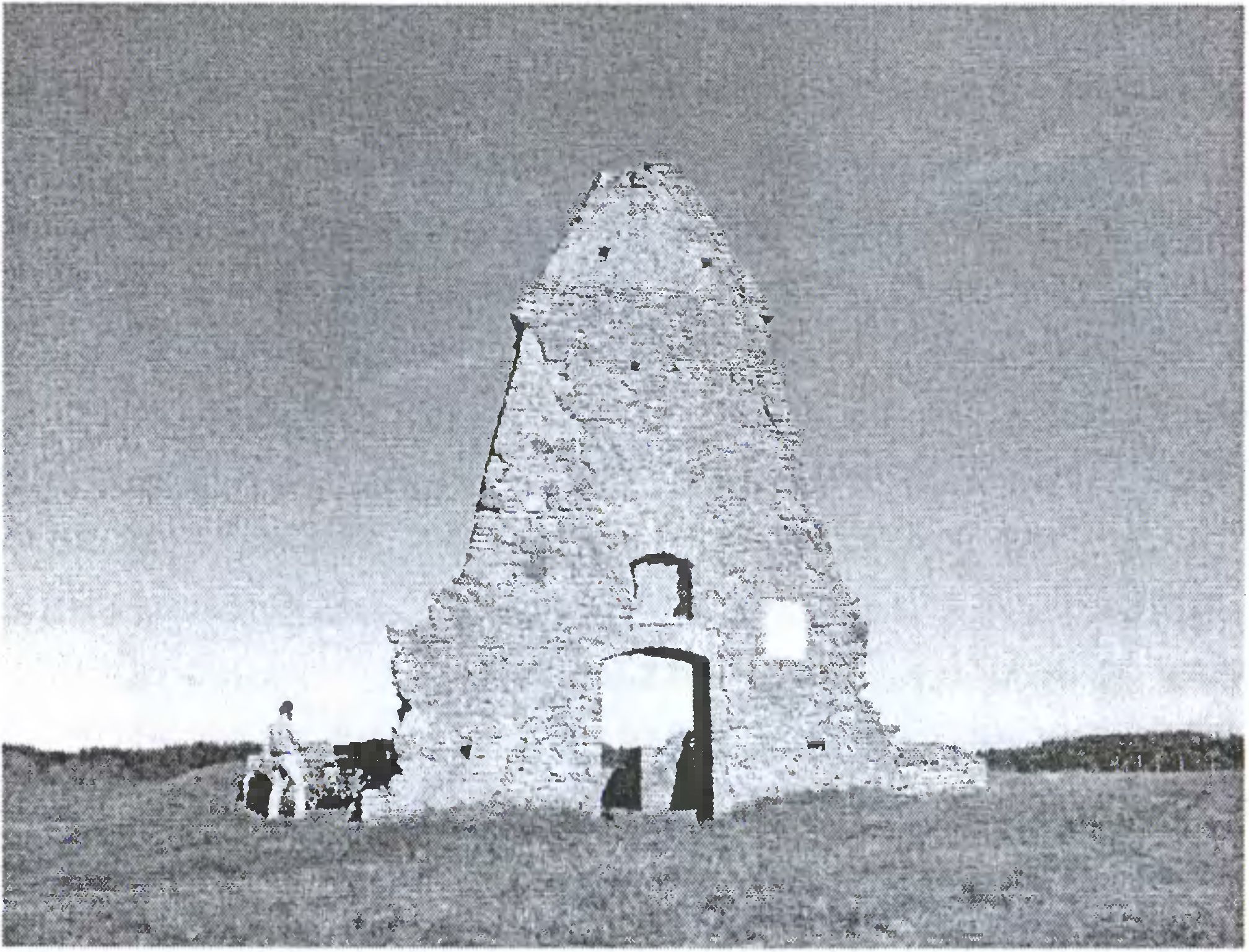 Рис. 3. Капелла св. Марии. Вид на западный фасад Рис. 3. Капелла св. Марии. Вид на западный фасад