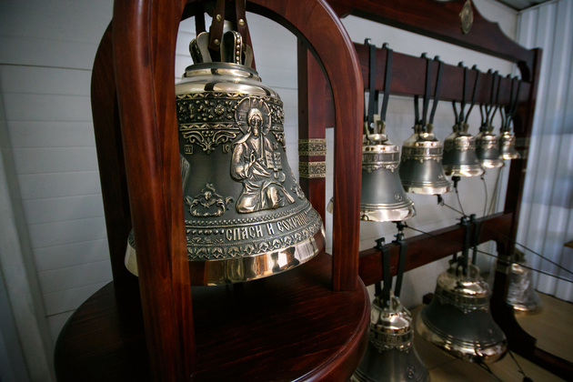 Воронежский колокольный завод. Вольгинский колоколец. Отливка колокола. Церковные колокола. Колокольная звонница.